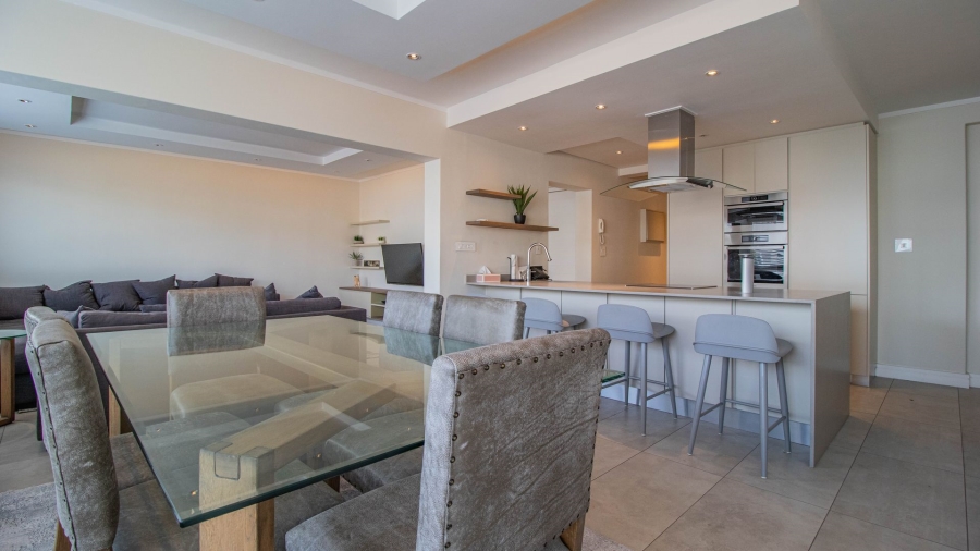 To Let 2 Bedroom Property for Rent in Fresnaye Western Cape